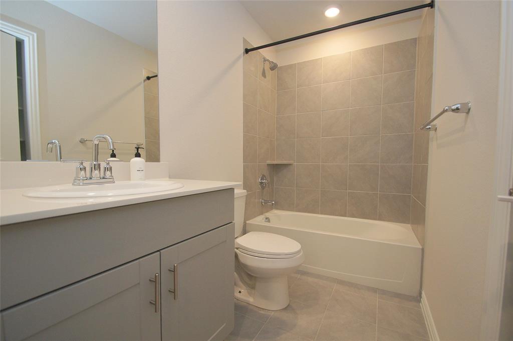 Falcon Place - Residential