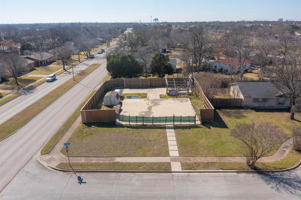 301 Coral Circle