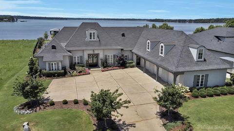 A home in Shreveport