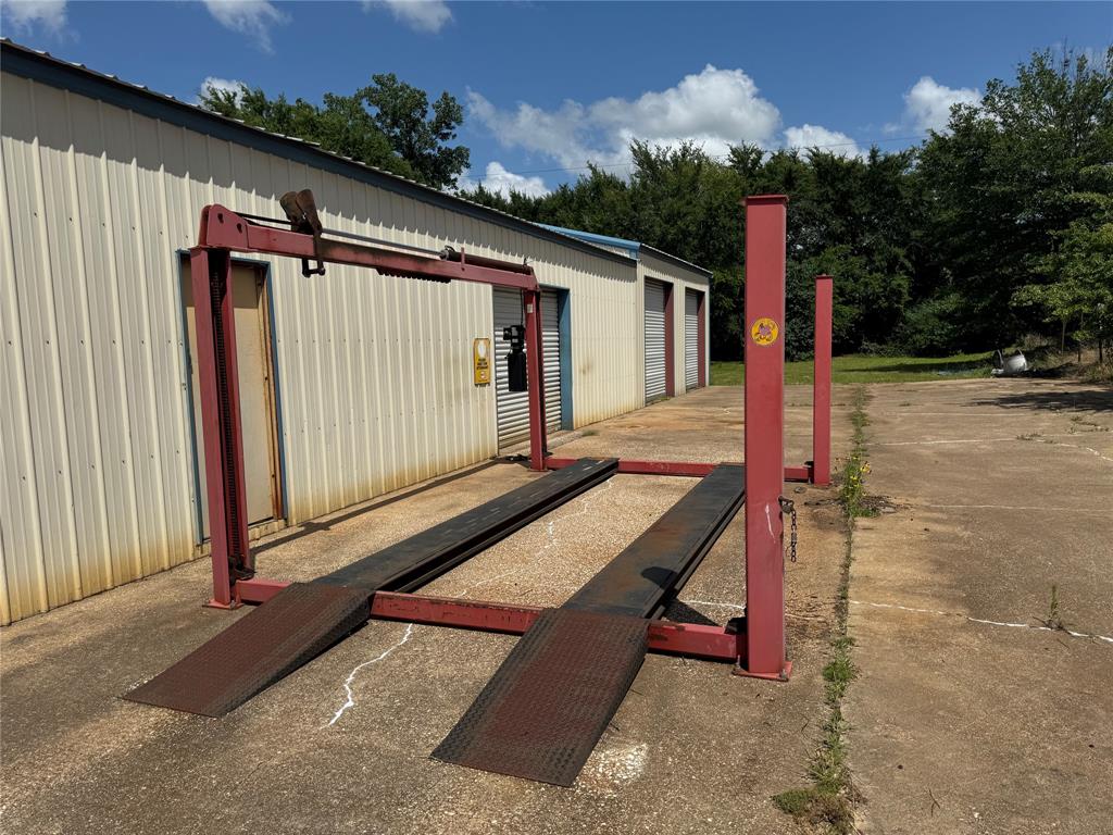 none - Commercial Sale