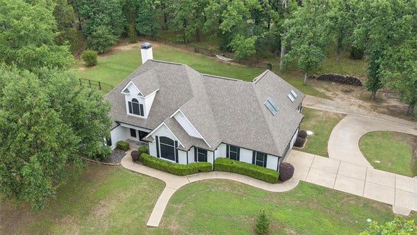 109 ENCHANTED DR, ENCHANTED OAKS, TX 75156 - Image c2e3663c8ca4b4623ddacf5ee5e080ac/1705697991