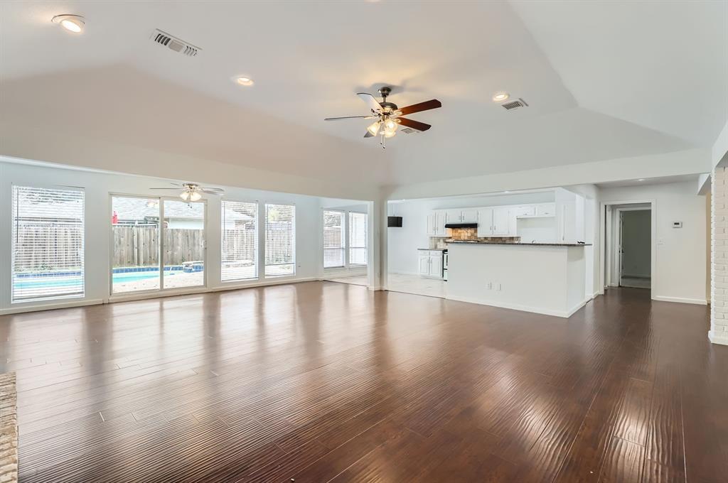 2908 Newport Circle
