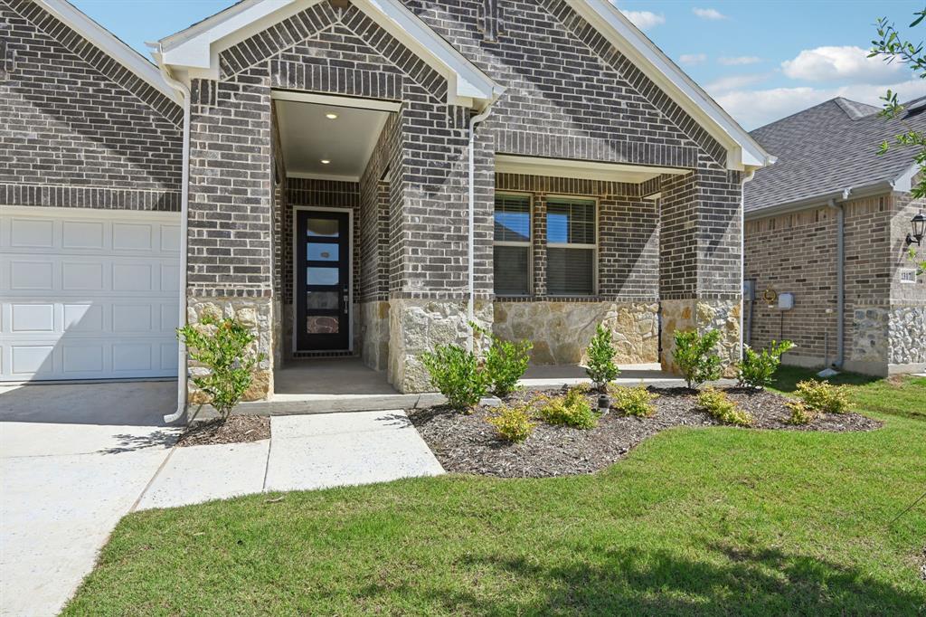 2313 Wellington Lane