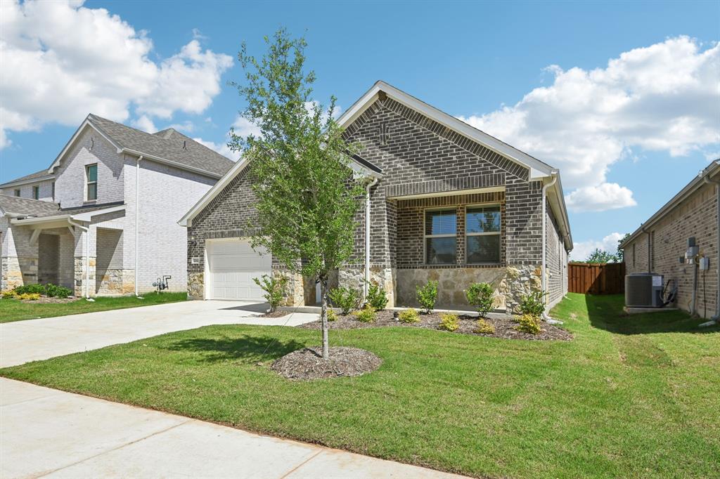 2313 Wellington Lane
