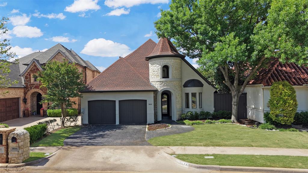 5644 Gleneagles Drive