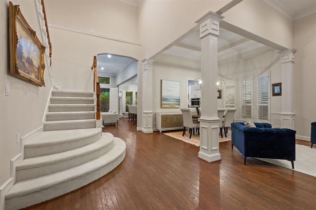 3128 Woodland Heights Circle