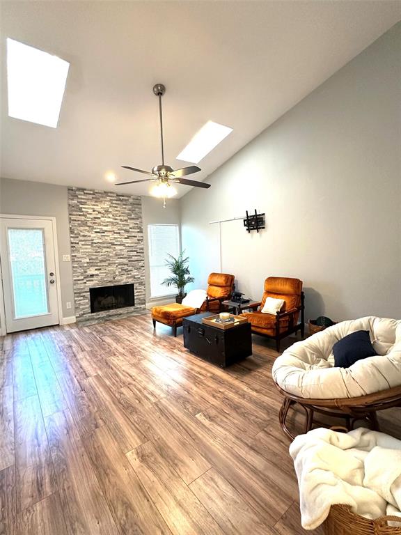 Oaks On Montfort Ph 02 03 04 - Residential