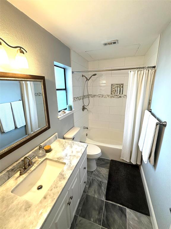 Oaks On Montfort Ph 02 03 04 - Residential