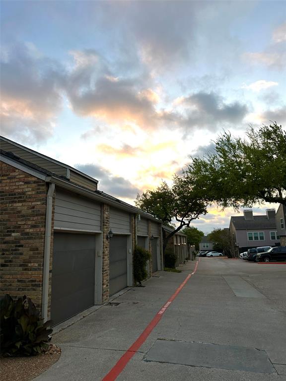 Oaks On Montfort Ph 02 03 04 - Residential