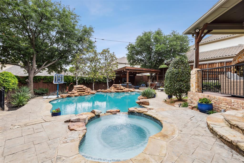 Starwood Ph Four Village 15 - Residential