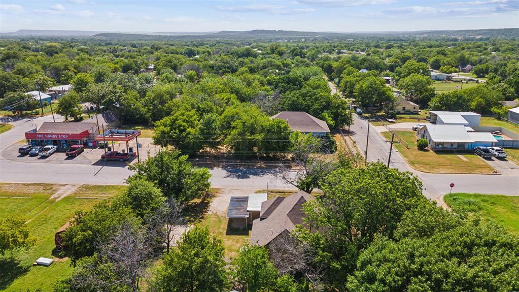 Lawn Place 01 - Residential