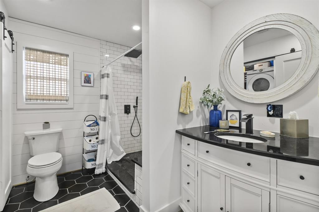 BOOKER SHIELDS A-G0059 - Residential