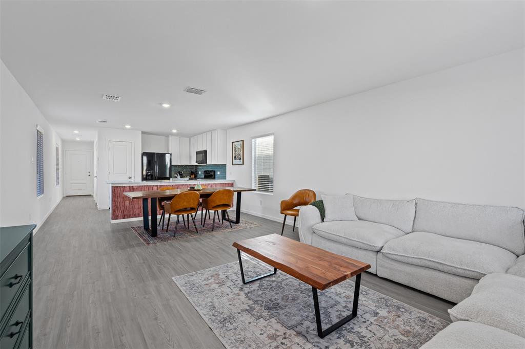 6804 Bramblewood Drive