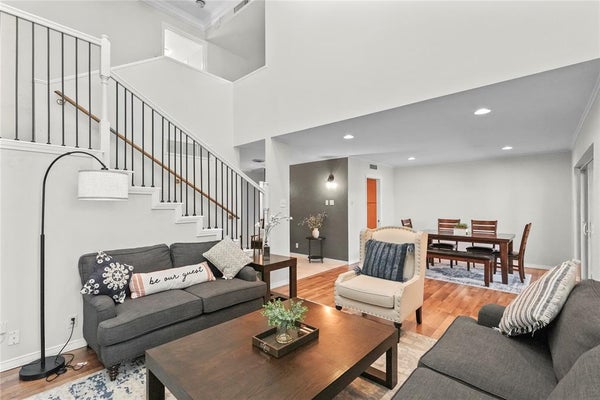 550 E AVENUE J, GRAND PRAIRIE, TX 75050 - Image c2f82374f2ed9e5526afb7f40bd7a04a/2602853634