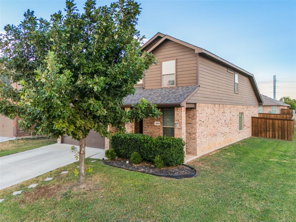 1220 Freestone Court
