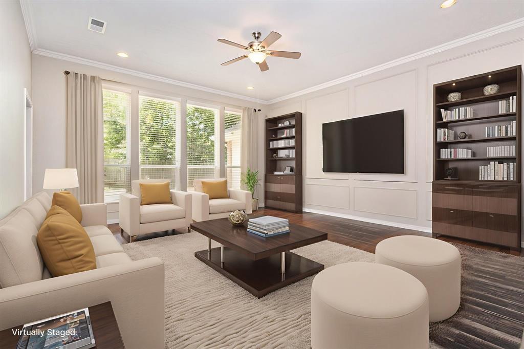 2516 Classic Court W