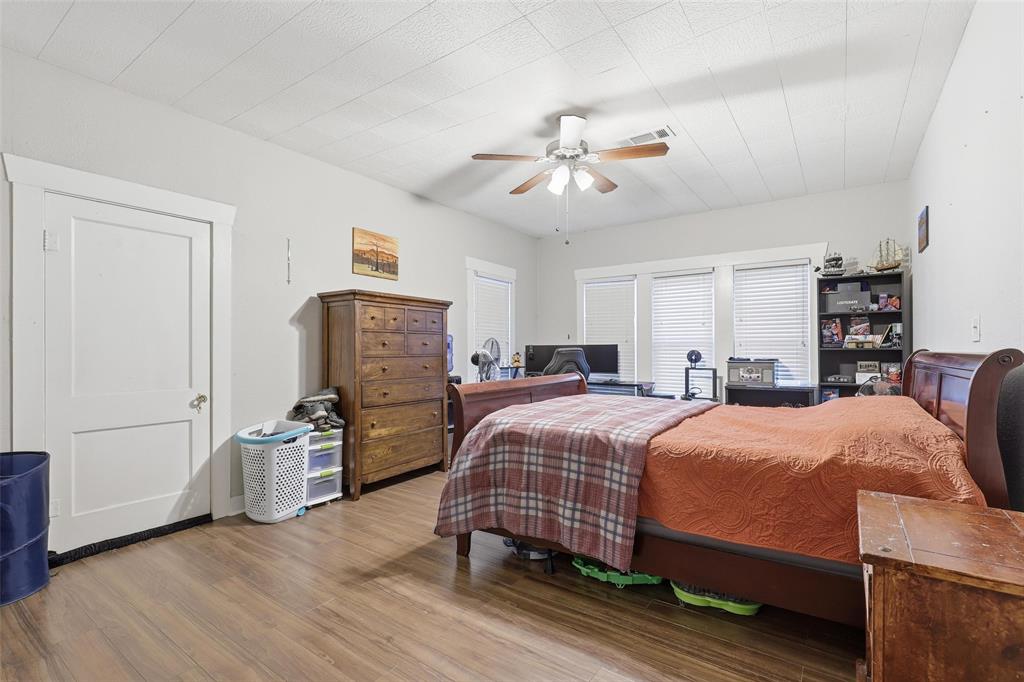 Original Cleburn - Residential