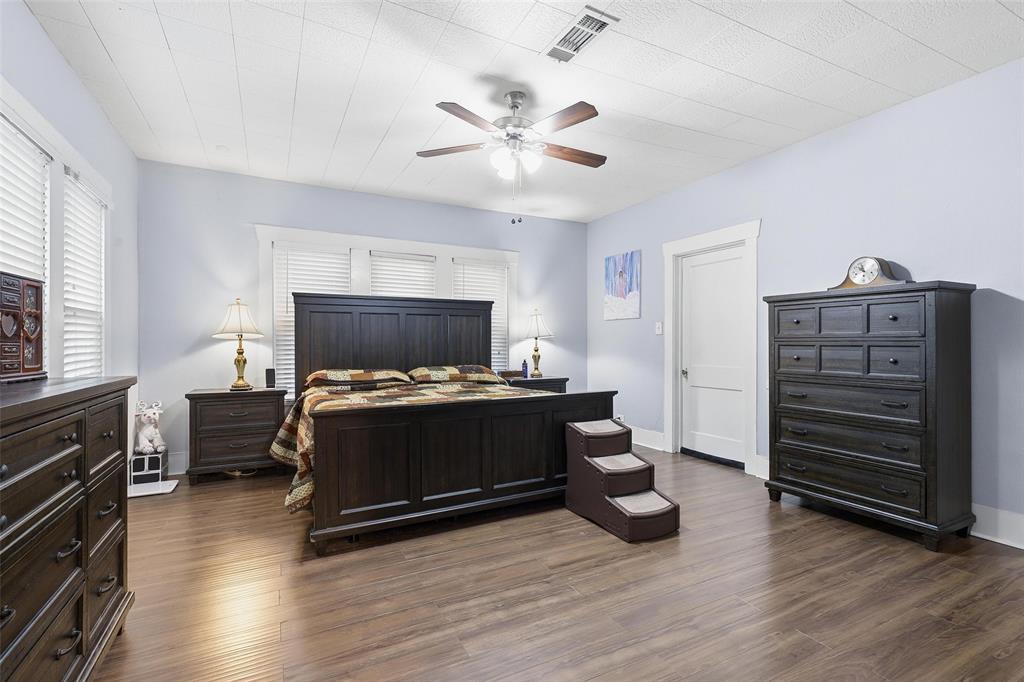 Original Cleburn - Residential