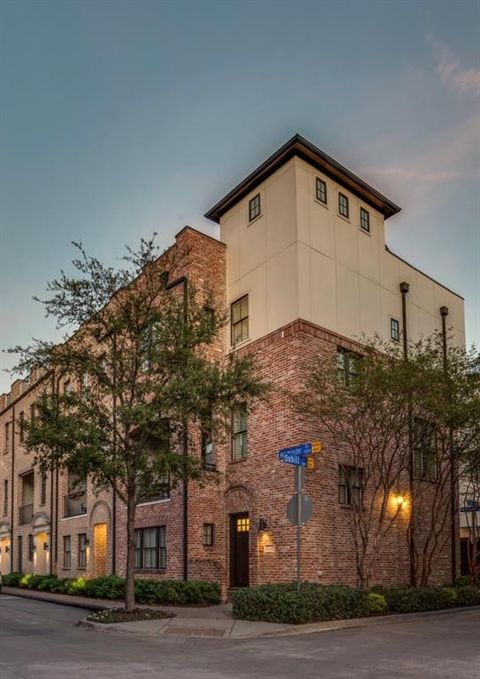 2110 Helsminster Drive Dallas TX 75201