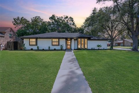 1634 Vail Place Lewisville TX 75077