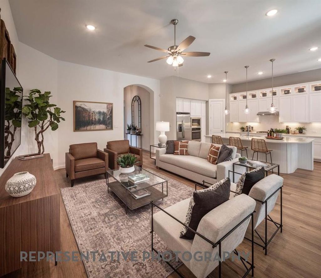 Photo of 909 Alberta Spruce Road, Fort Worth, TX 76247 (MLS # 21208377)