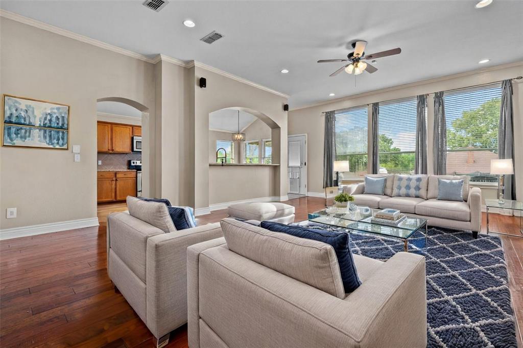 Woodlands Sanders - Residential