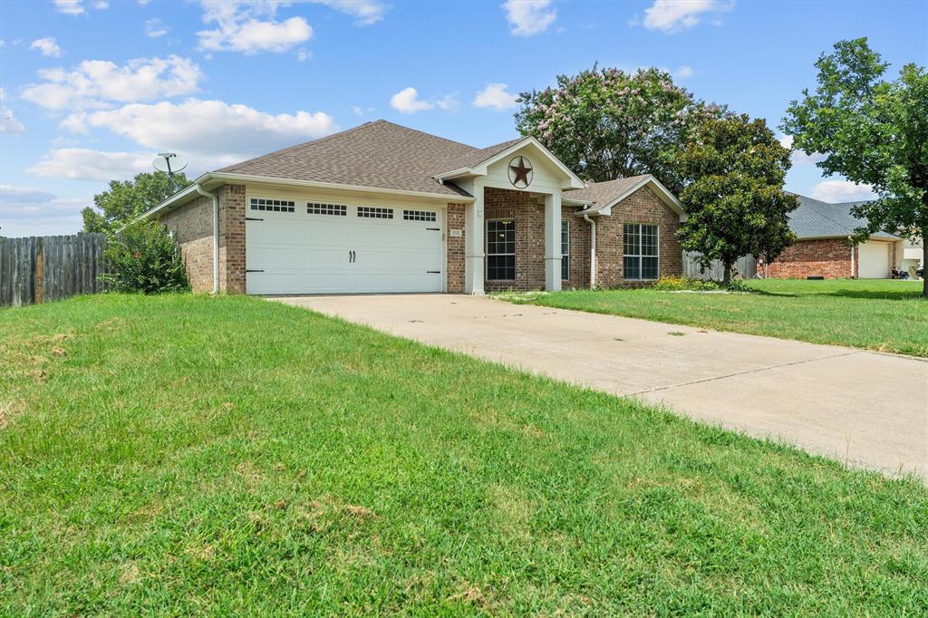 833 Greenwood Circle