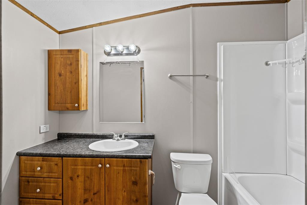 Runaway Bay Unit 7a - Residential