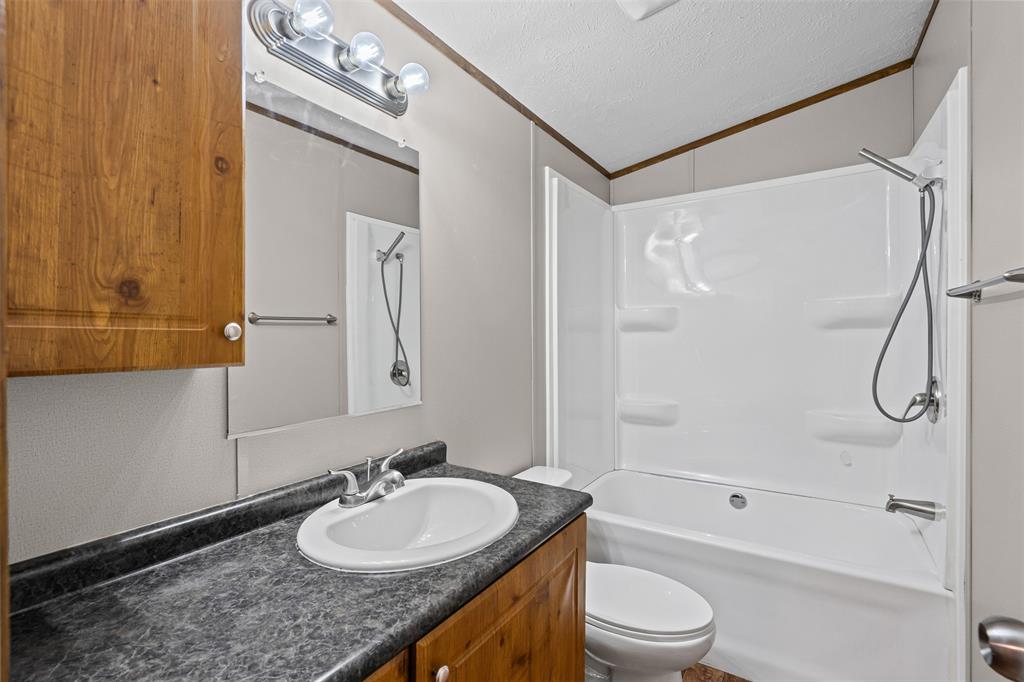 Runaway Bay Unit 7a - Residential