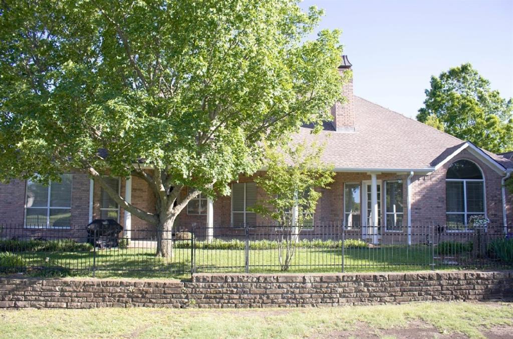 824 Parkwood Court