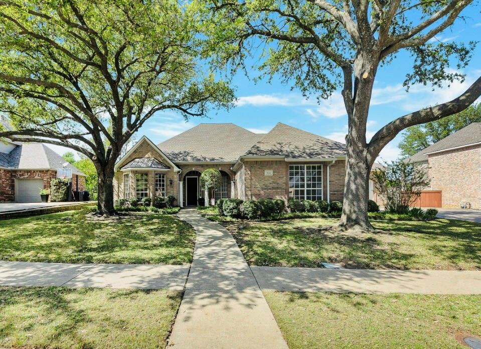 824 Parkwood Court