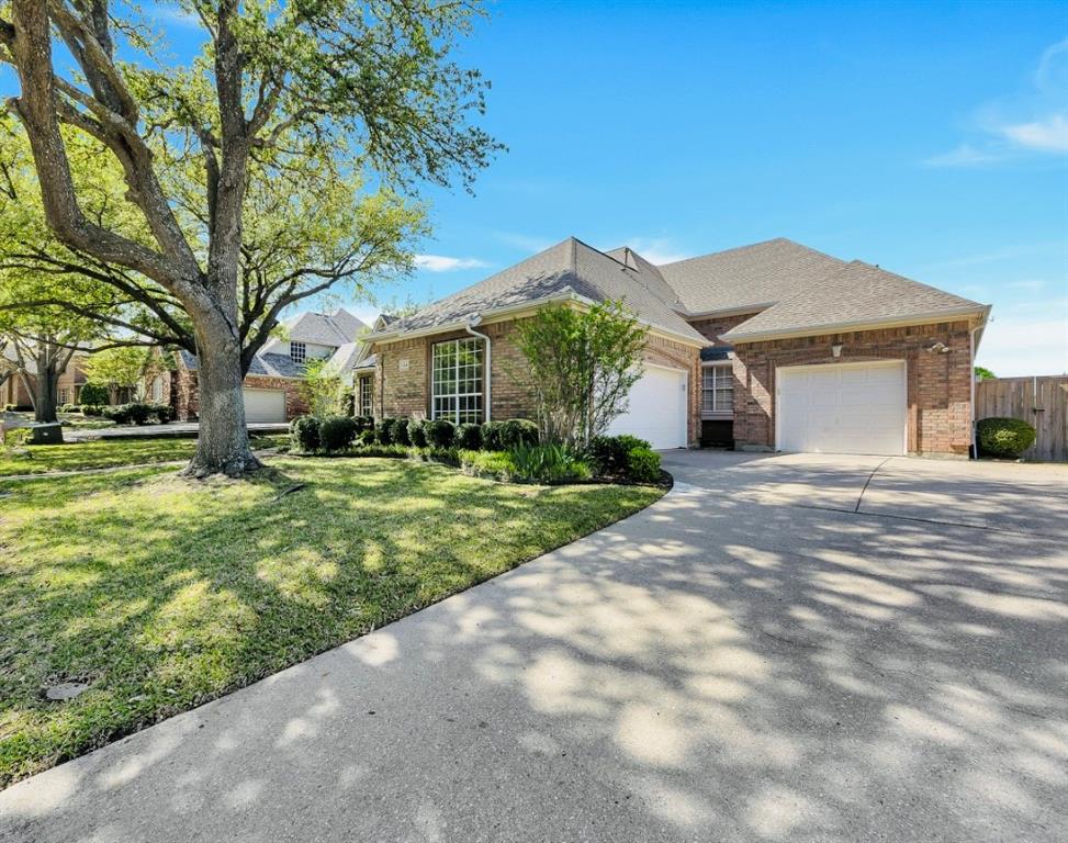 824 Parkwood Court