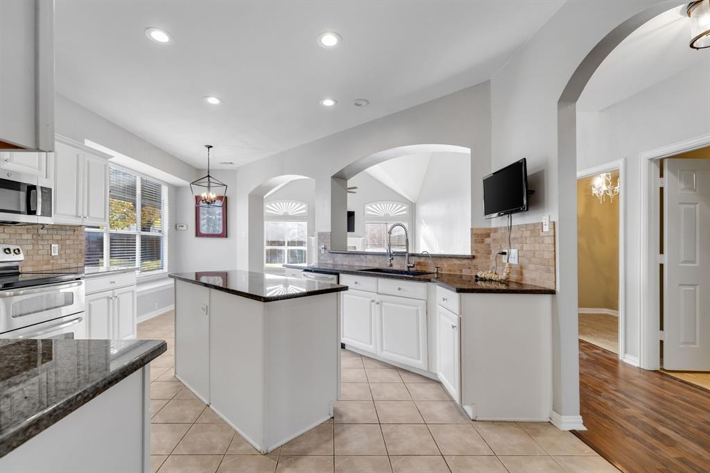 17828 Mary Margaret Street