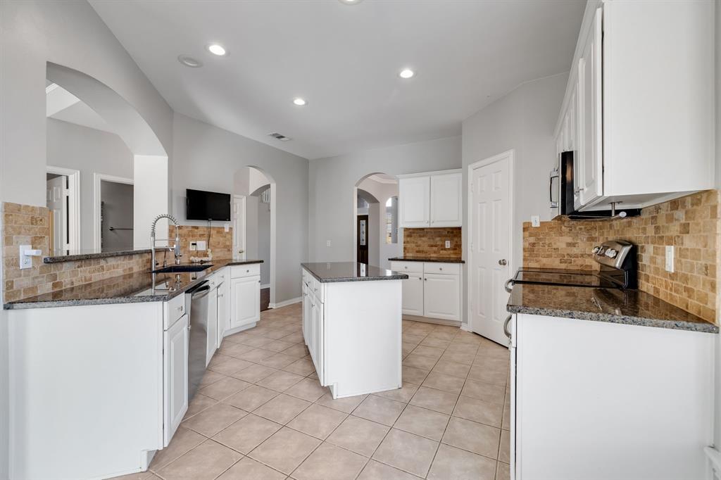 17828 Mary Margaret Street