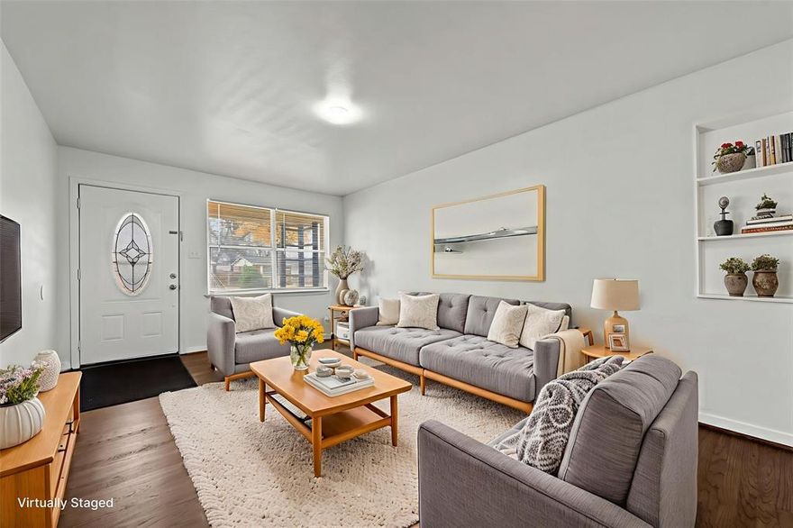 Seller financing available!! Nestled in an established, tree-lined neighborhood, this beautifully updated home blends charm with modern upgrades. Enjoy quick access to I-635 for easy commuting. Features include fresh paint, updated flooring, new electrical panel, and brand-new roof for peace of mind. The kitchen offers stainless steel appliances and opens to the main living area. Dedicated laundry room with ample storage. Large backyard with mature trees and storage shed. ¡Financiamiento del vendedor disponible! Ubicada en un vecindario establecido con árboles grandes, esta casa renovada combina encanto y mejoras modernas. Fácil acceso a la I-635 para moverte rápido. Cuenta con pintura nueva, pisos recientemente reemplazado, panel eléctrico nuevo y techo completamente nuevo. La cocina tiene electrodomésticos de acero inoxidable y se abre al área principal. Lavandería con mucho espacio. Patio amplio con árboles maduros y cobertizo en el patio.