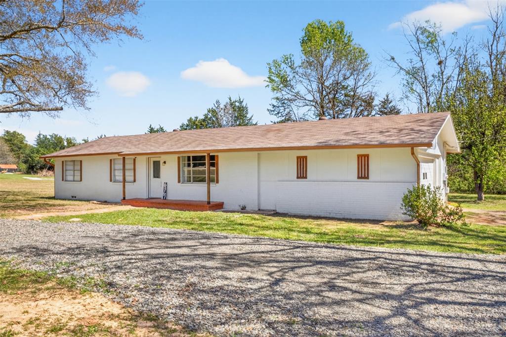 6367 Orange Road