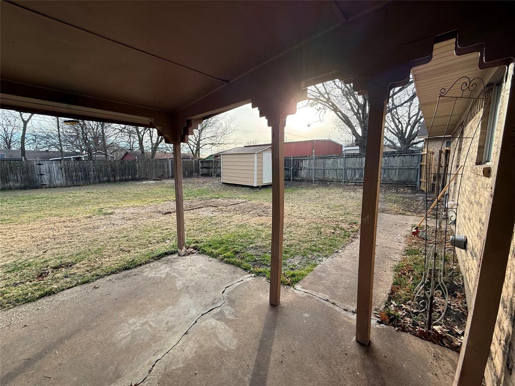 415 W Highland Drive