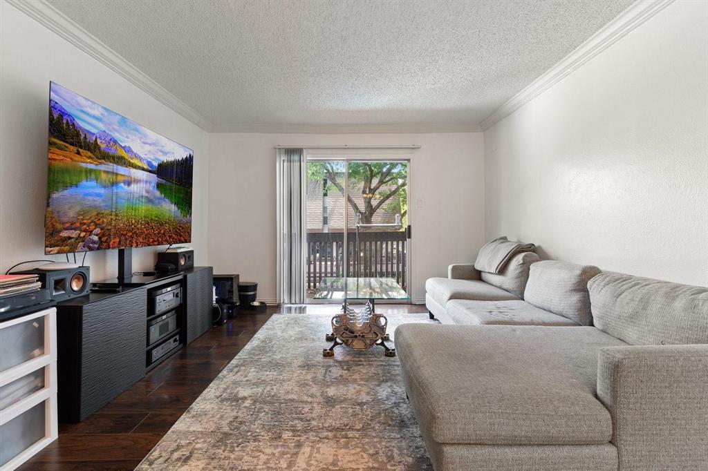 4859 Cedar Springs Road 233