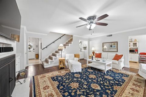 3773 Weeburn Drive Dallas TX 75229