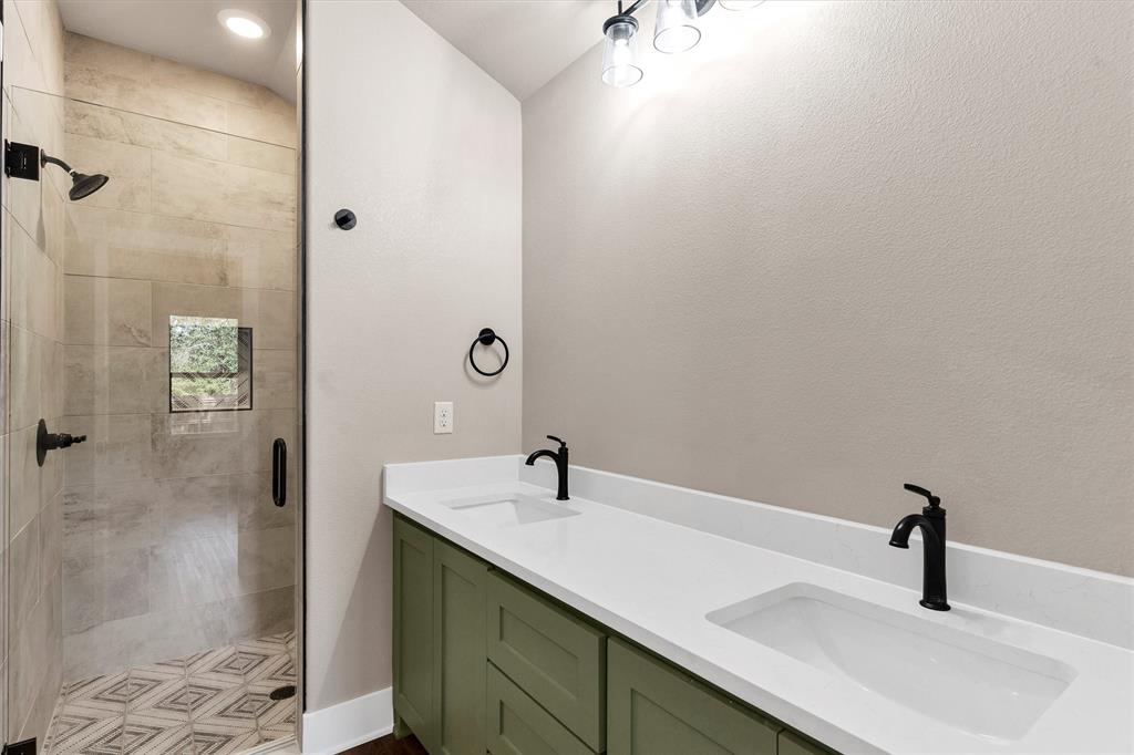 Western Hills Harbor - Residential