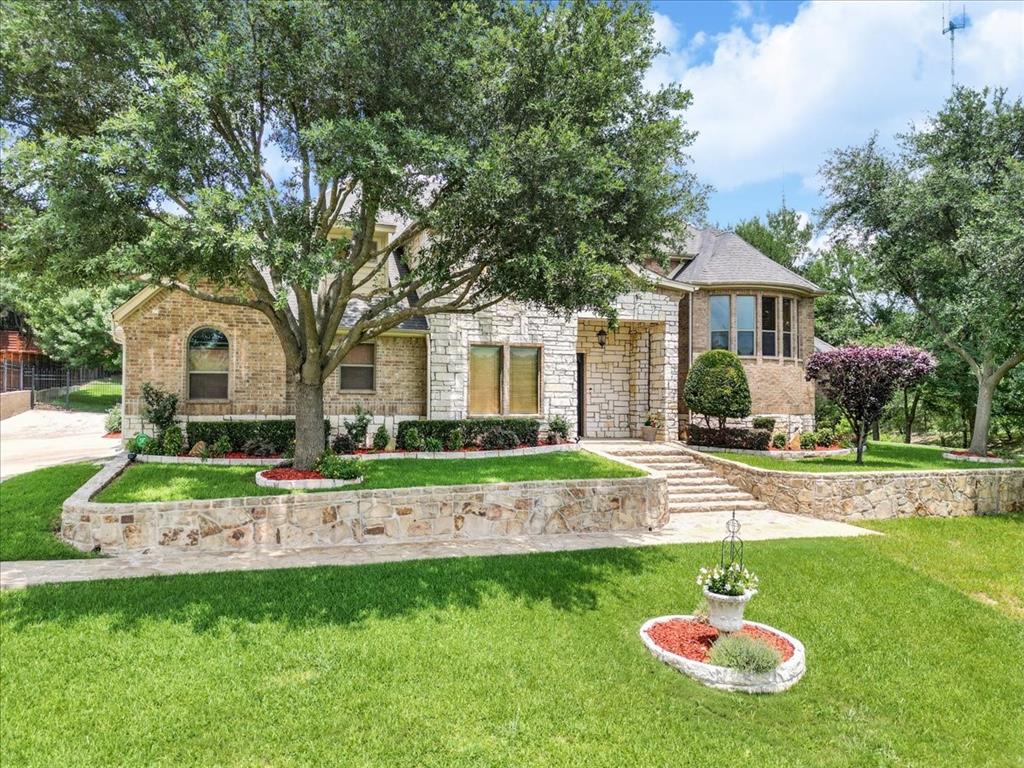 2221 Southern Oaks Drive