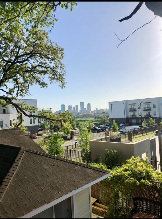 2501 Marshall Avenue