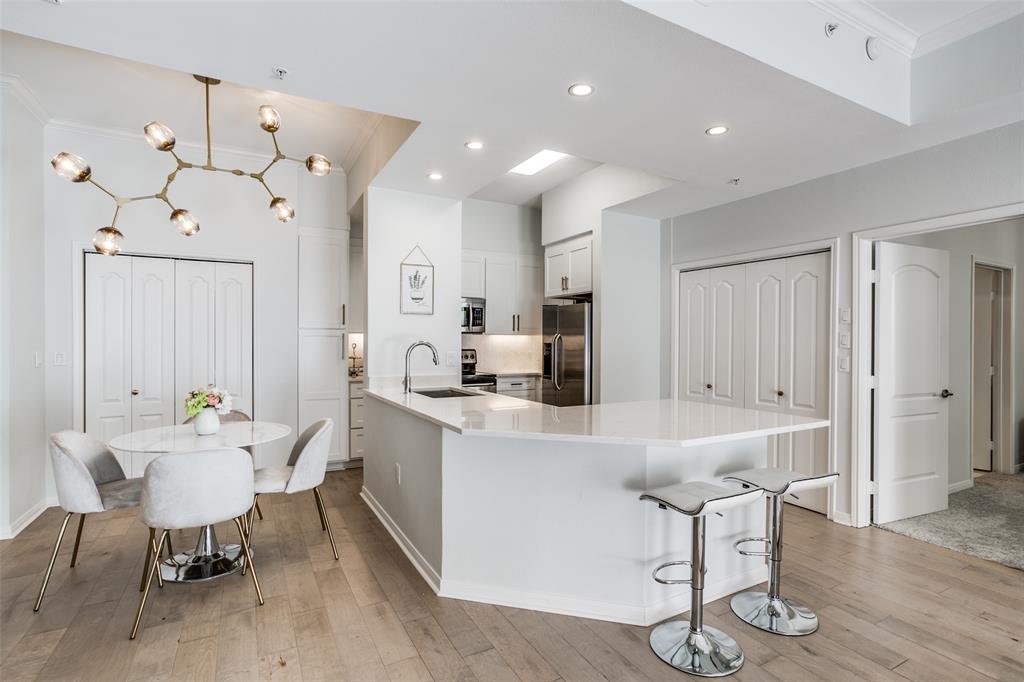 Renaissance On Turtle Creek Condo - Residential Lease