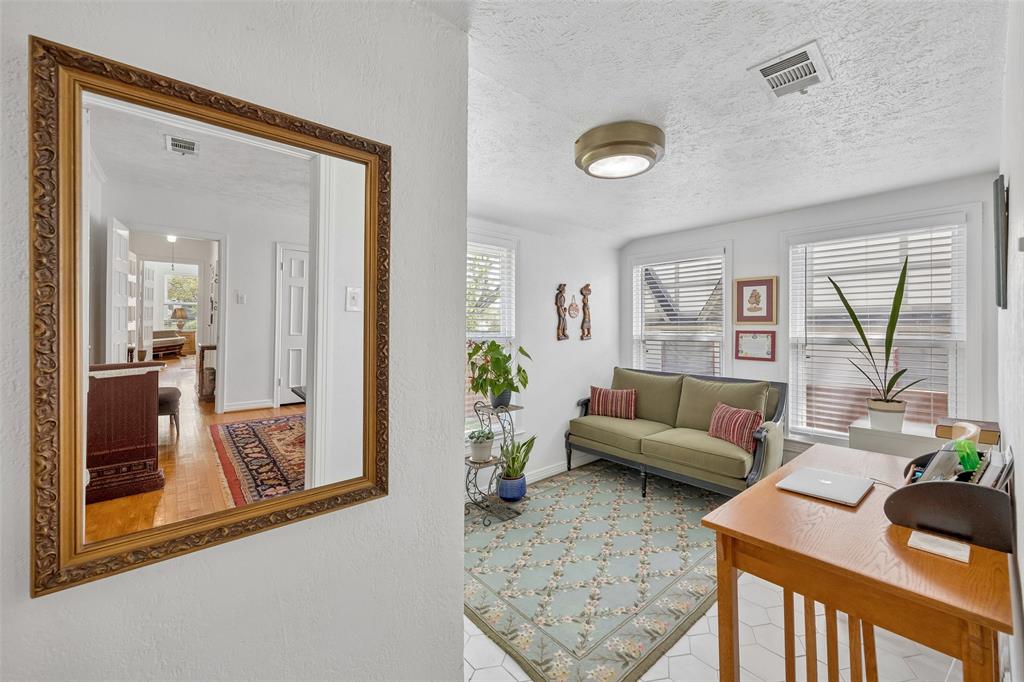 Hollywood - Residential