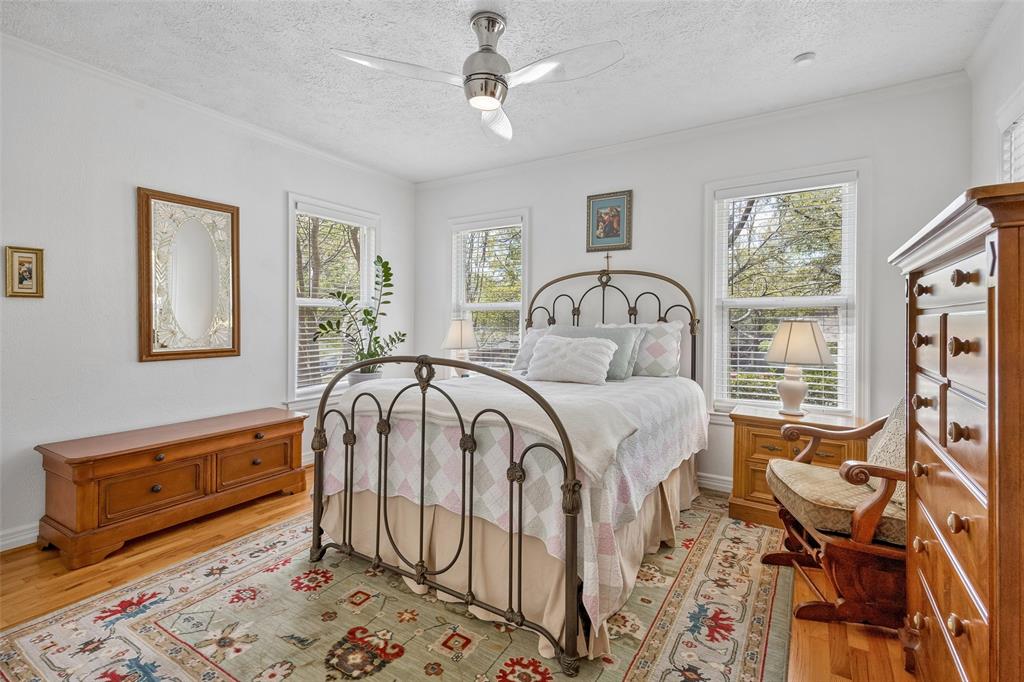 Hollywood - Residential