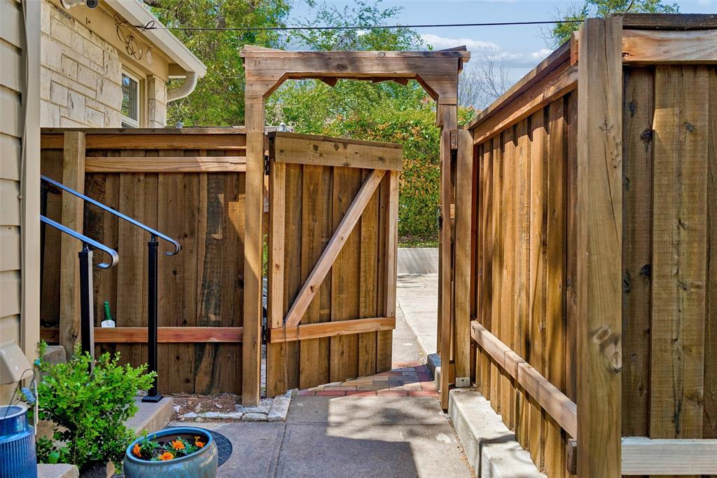 Hollywood - Residential