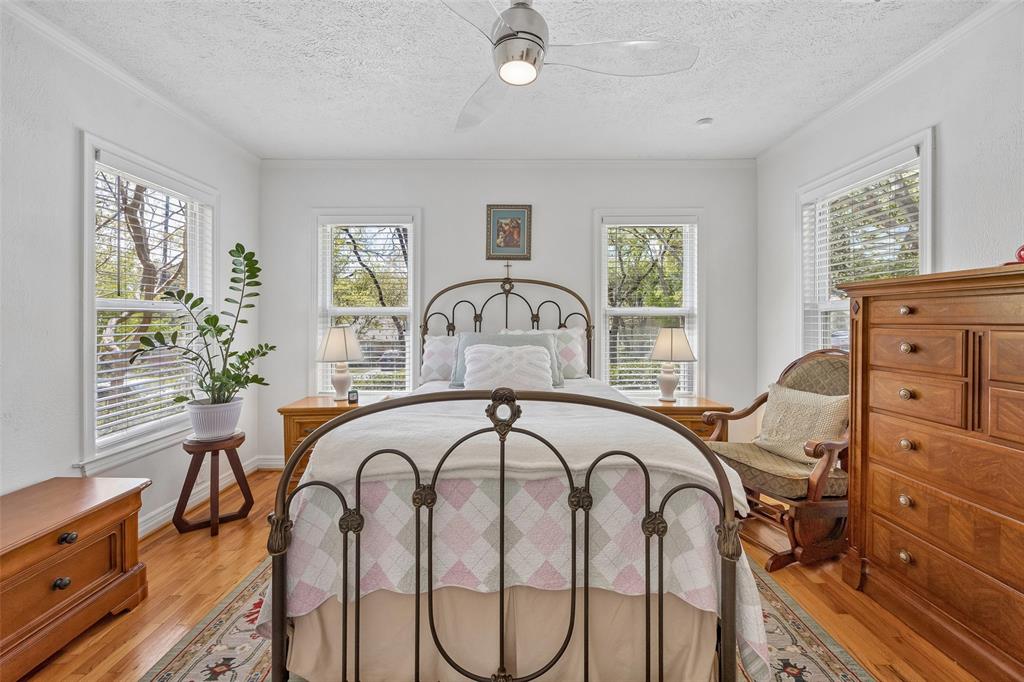 Hollywood - Residential