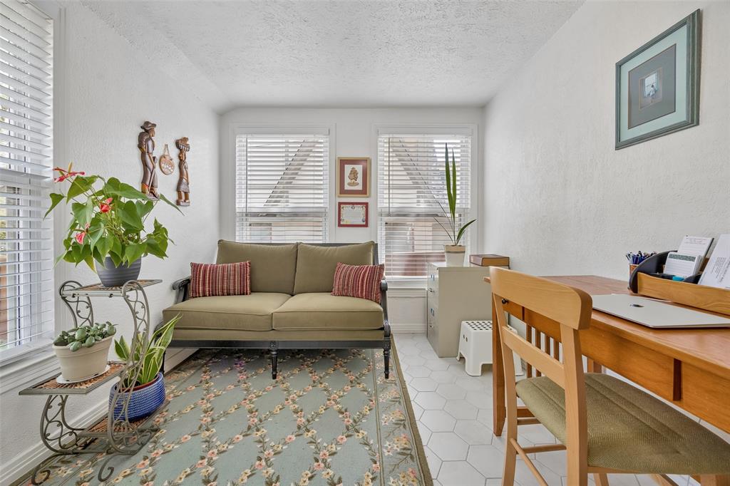 Hollywood - Residential