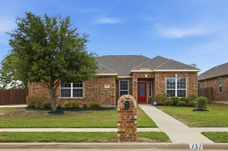 Welcome to 717 Roaring Springs Dr – a beautifully maintained and move-in ready 4-bedroom, 2-bathroom home located in the tranquil and rapidly growing community of Glenn Heights, TX. This thoughtfully designed home offers an open and versatile layout ideal for modern living. In addition to the four spacious bedrooms, there’s a flexible bonus room that can be used as a home office, formal dining room, second living area, or playroom—tailored to your lifestyle. Step into a large, light-filled family room perfect for hosting gatherings or relaxing with loved ones. The fully equipped
kitchen features energy-efficient appliances, granite countertops, and abundant cabinetry. The open-concept design creates a seamless flow between the kitchen, dining, and living spaces—perfect for entertaining guests or spending quality time with family. The private primary suite is a true retreat, featuring a spacious walk-in closet, garden tub for soaking, and a separate walk-in shower for added luxury. The secondary bedrooms are generously sized with plenty of closet space, providing comfort and functionality for family or guests. Covered patio. Nestled in a quiet, established neighborhood just minutes from top-rated restaurants, shopping, schools, and major highways, this home offers the perfect balance of peace, privacy, and convenience. No carpet, all tile or LVP.