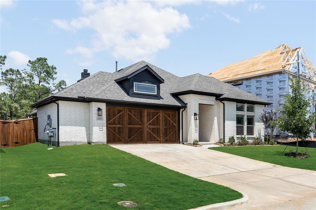 2315 Legacy Oaks Lane